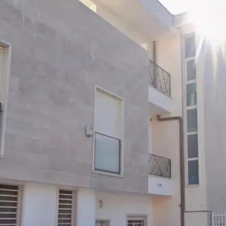 Ermes House * 比通托